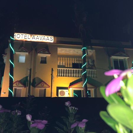 Hotel Aavaas Пури Екстериор снимка